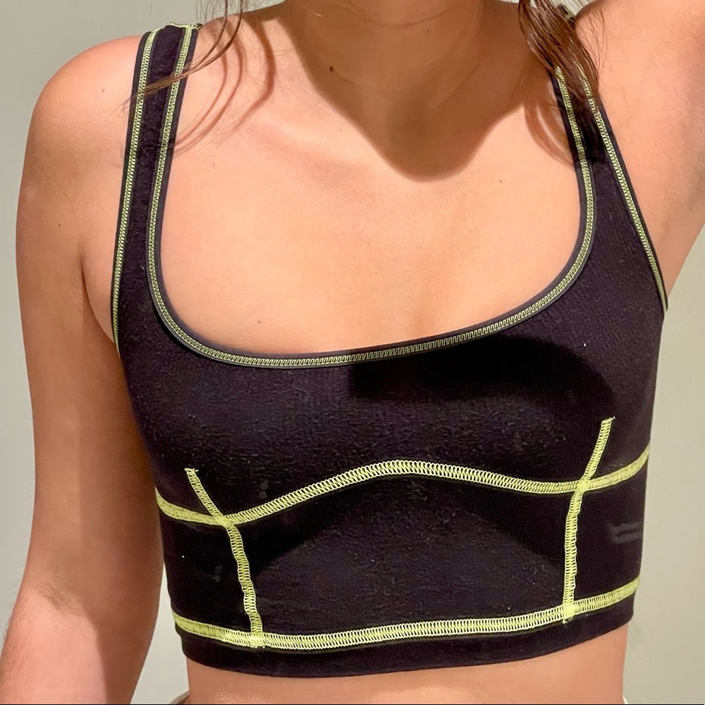 UO SEAMLESS TANK TOP